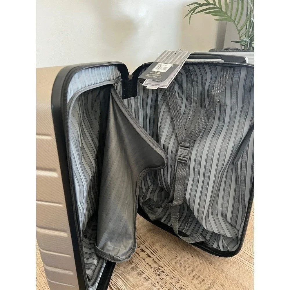 Skyway Epic 2.0 Hardside Large Check-in 2.0 Hardside Spinner Suitcase color bone
